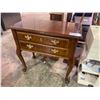 Image 1 : 2 DOOR DRESSER 30 X 30 X 16"