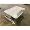 Image 2 : PORTABLE DESK TOP WITH STAND