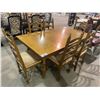 Image 1 : SOLID OAK TABLE WITH 2 LEAF INSERTS & 6 CHAIRS 65 X 40"