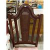 Image 3 : 2 CHAIRS