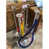 Image 2 : 5 STANCHIONS