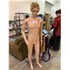 Image 2 : MANNEQUIN