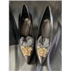 Image 2 : NEW IN BOX VERSACE MEDUSA HEAD HIGH HEELS SIZE 36