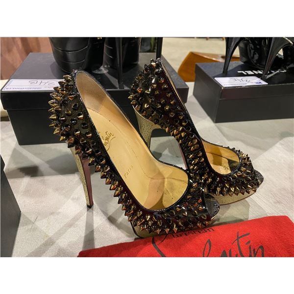 CHRISTIAN LOUBOUTIN SIZE 37 HIGH HEELS WITH DUST BAGS - Able Auctions