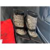 Image 2 : CHRISTIAN LOUBOUTIN SIZE 36 1/2 HIGH HEELS WITH DUST BAGS