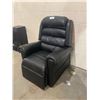 Image 2 : GOLDEN LIFT CHAIR