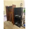 Image 2 : 2 BOOKSHELVES