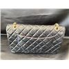 Image 2 : CHANEL PURSE (NOT AUTHENTIC, SOME WEAR)