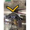 Image 5 : MILITARY POUCH, ASSORTED PATCHES AND PINS