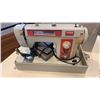 Image 2 : Vintage brother boutique 761 sewing machine