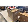 Image 1 : CASE OF 20 - 1" X 50 Yard 280 Grit Aluminum Oxide Cloth Roll