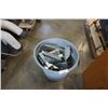 Image 2 : TUB OF LARGE JOIST HANGERS