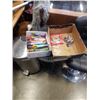 Image 1 : Approx 200 art pens, felts with box of hockey cards and coins