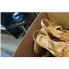 Image 3 : BOX OF MENS AND WOMENS SHOES