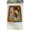 Image 2 : LOT OF SEMI PRECIOUS STONES, SMALL FIGURES, SHELL JAR, ART GLASS