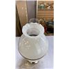 Image 8 : COLONIAL TABLE LAMP