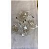 Image 4 : TRAY OF CHANDELIER PENDENTS AND PINS