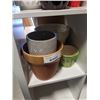 Image 2 : LOT OF DECORATIVE PLANT POTS