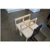 Image 3 : 5 PINE KIDS CHAIRS