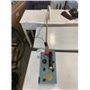 Image 1 : VINTAGE COINMASTER METAL DETECTOR