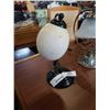 Image 2 : 2 TABLE LAMPS