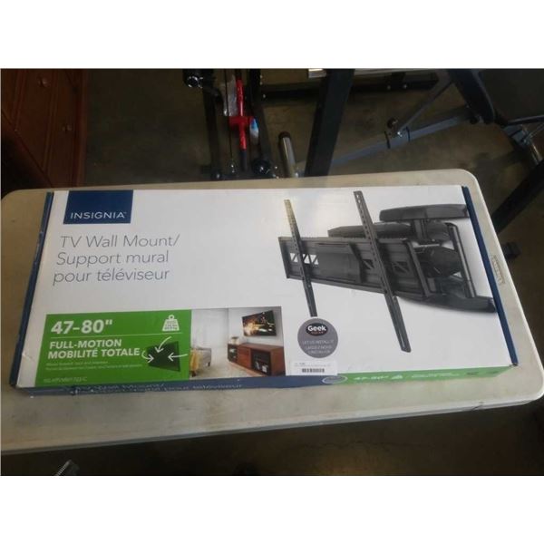 NEW OVERSTOCK 47-80 INCH FULL MOTION TV WALL MOUNT - 110 LB CAPACITY