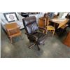 Image 2 : WOOD FRAMED LEATHER OFFICE CHAIR