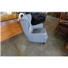 Image 5 : MODERN GREY WINGBACK BUTTONBACK CHAIR AND OTTOMAN