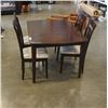 Image 1 : MODERN DINING TABLE AND 4 CHAIRS