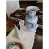 Image 1 : EASTERN VASE, COLLECTABLES, STONE FIGURE, BOOMERANG, EIFFEL TOWER BOOKENDS
