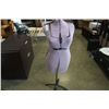 Image 4 : Metal adjustable dress form