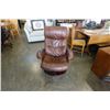 Image 1 : LEATHER SWIVEL RECLINER
