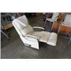 Image 10 : LAZBOY WHITE LEATHER RECLINER