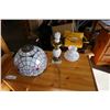 Image 3 : HAND PAINTED MARBLE BASE TABLE LAMP AND LEADED GLASS LAMP SHADE
