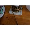 Image 4 : HAND PAINTED MARBLE BASE TABLE LAMP AND LEADED GLASS LAMP SHADE