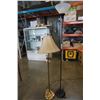 Image 1 : 2 floor lamps