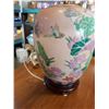 Image 5 : 2 hand painted porcelain table lamps