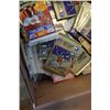 Image 4 : BOX OF SPORTS CARDS