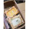 Image 3 : 2 boxes of new photo frames