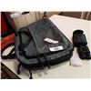 Image 4 : KENNETH COLE LAPTOP BAG AND BUSHNELL BINOCULARS