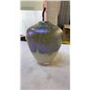 Image 4 : ART GLASS VASE APPX 7 INCHES TALL