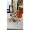 Image 1 : 4 PIECES OF ART GLASS - 2 SIGNED AND TEALIGHT HOLDER