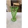 Image 2 : URANIUM GLASS BOWL AND VASE