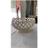 Image 16 : PETITE MAISON WOVEN BASKET, ART GLASS BOWL, AND 2 ELEPHANT FIGURES