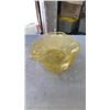 Image 18 : PETITE MAISON WOVEN BASKET, ART GLASS BOWL, AND 2 ELEPHANT FIGURES