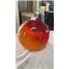Image 8 : 2 UNIQUE ART GLASS VASES AND ART GLASS JELLYFISH PAPERWEIGHT