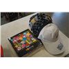 Image 2 : 3 collapsable kids play tunnels and 10 new hats