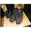 Image 2 : As New Ozark Trail waterproof size 11 impermeable boots and rubber boots