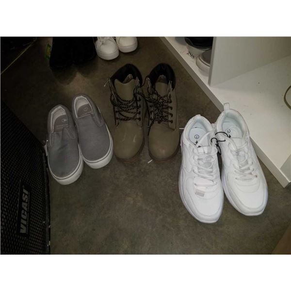 Three pairs of as new size 7 comfort shoes and boots