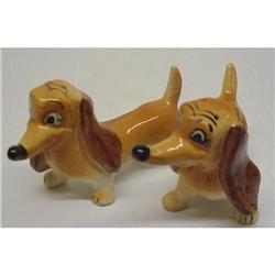 ADORABLE DACHSHUND DOGS SALT & PEPPER  #1634967